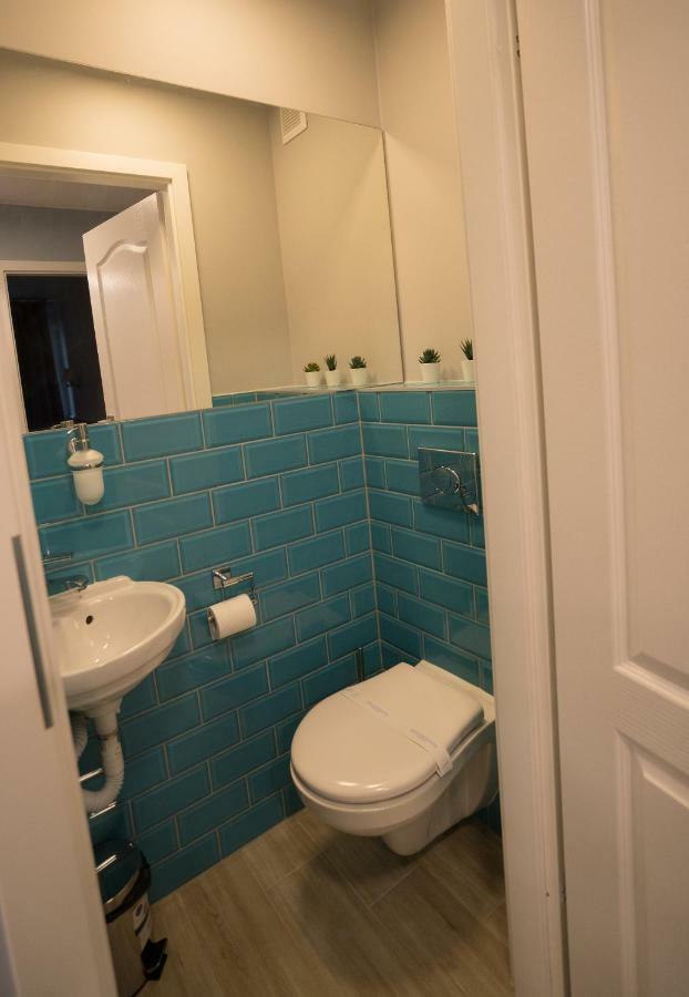 Apartament Hotel Grzybowska 9 Varşova Dış mekan fotoğraf