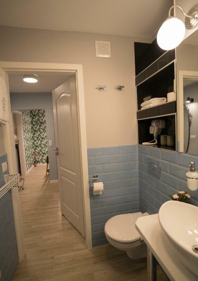 Apartament Hotel Grzybowska 9 Varşova Dış mekan fotoğraf