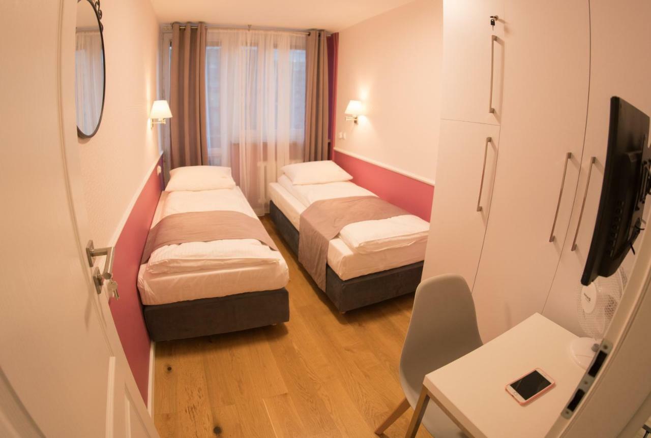Apartament Hotel Grzybowska 9 Varşova Dış mekan fotoğraf