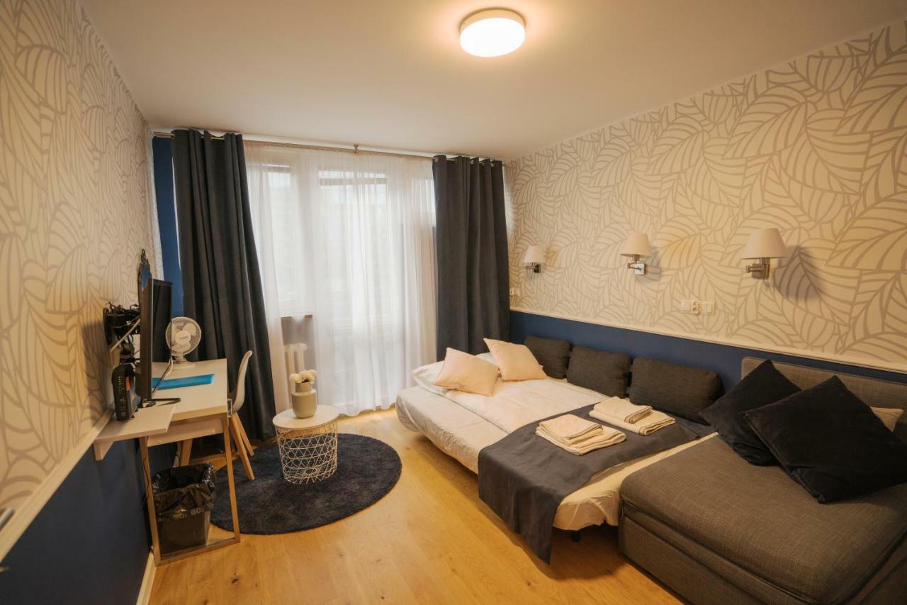 Apartament Hotel Grzybowska 9 Varşova Dış mekan fotoğraf